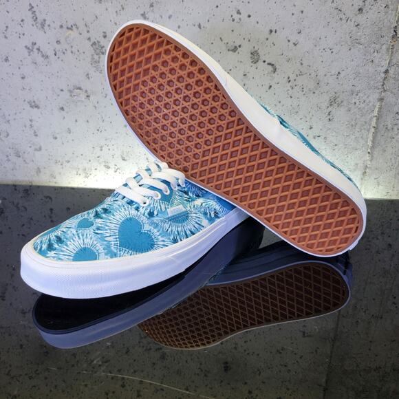 MSRP $80 Vans Authentic \